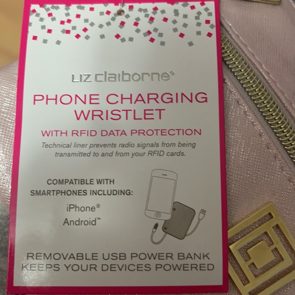 🎉Host Pick🎉 Liz Claiborne Phone Charging Power Bank Pouch - Picture 3 of 4